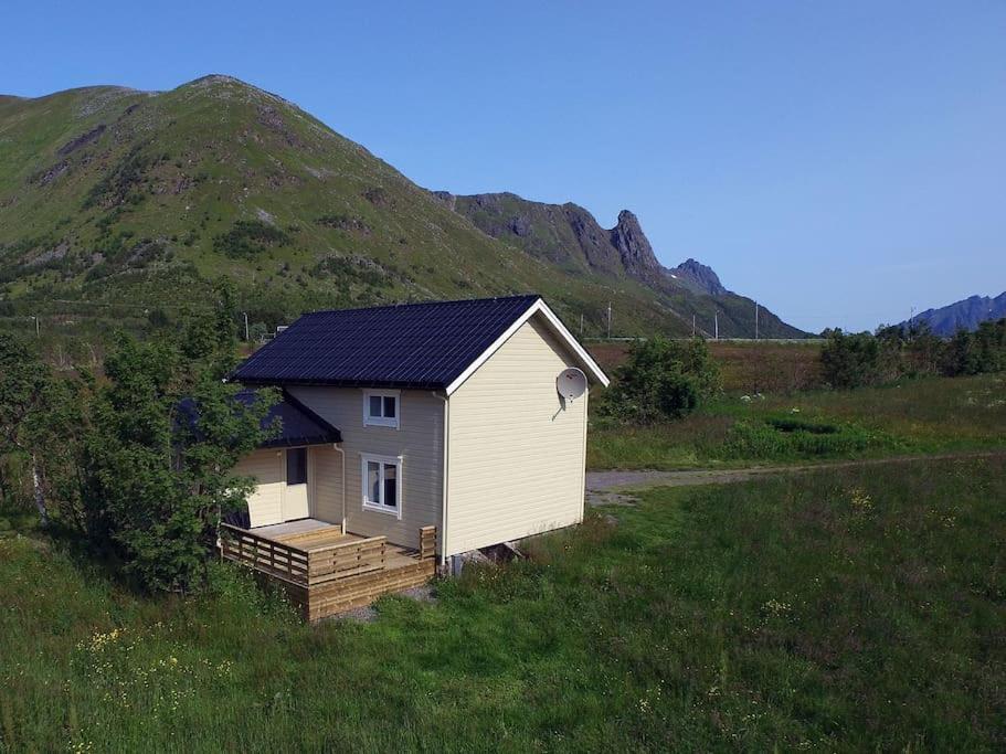 Charming House By The Sea, Lofoten! Laupstad Buitenkant foto